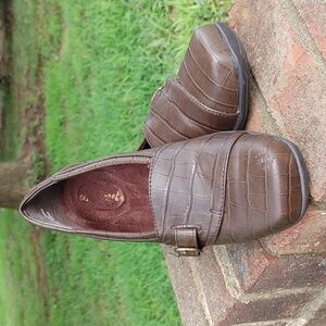 Easy Street Cinnamon Casual Slip On Loafer Size 8